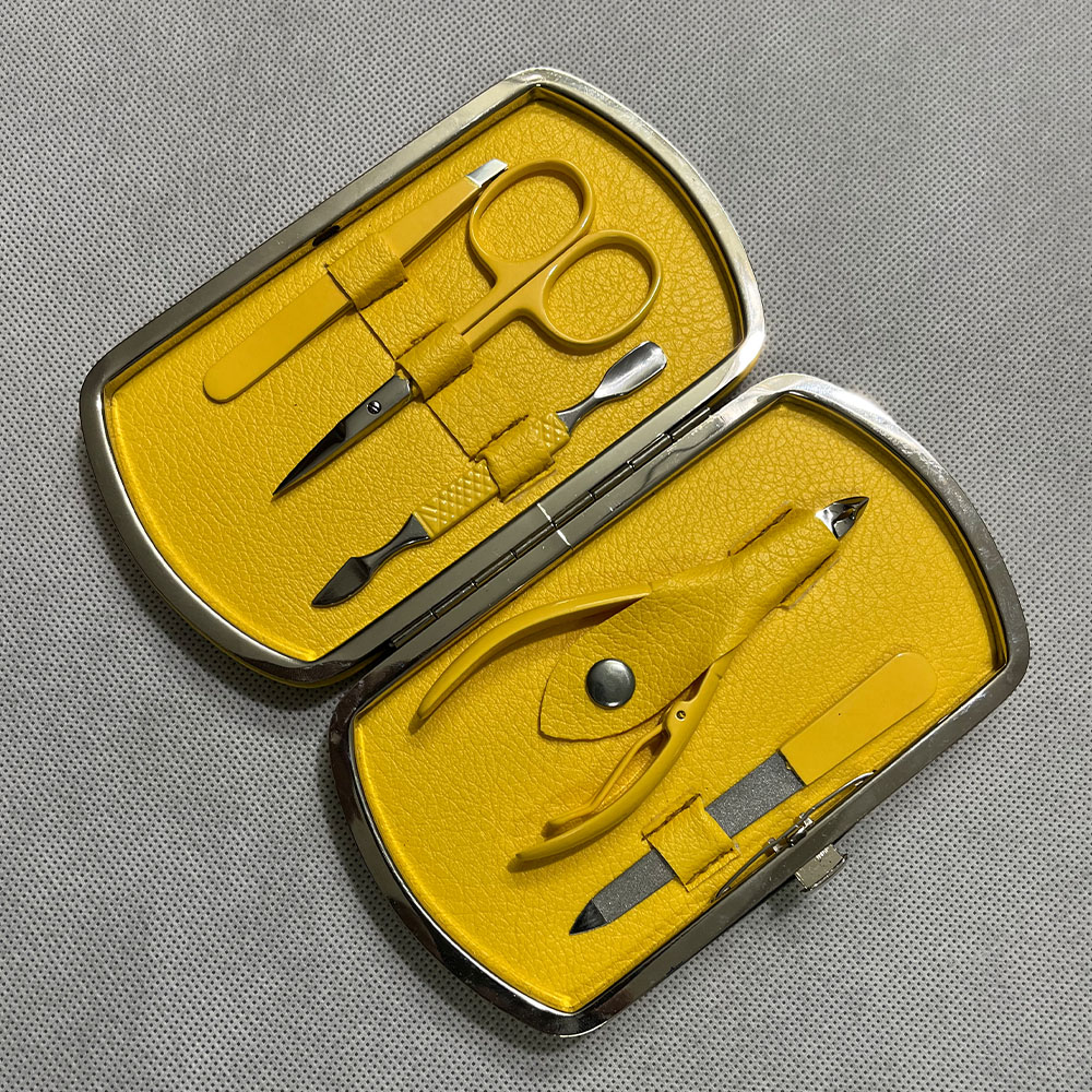 Manicure set