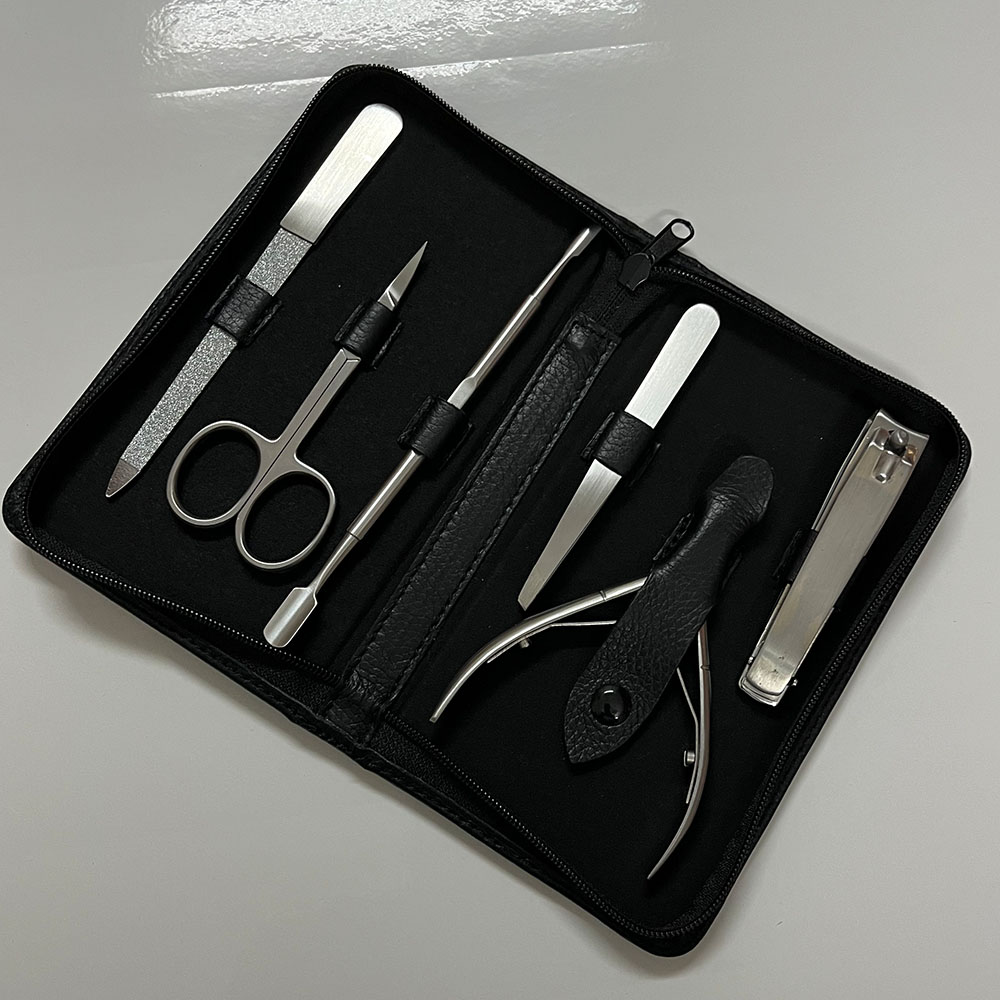 Manicure set